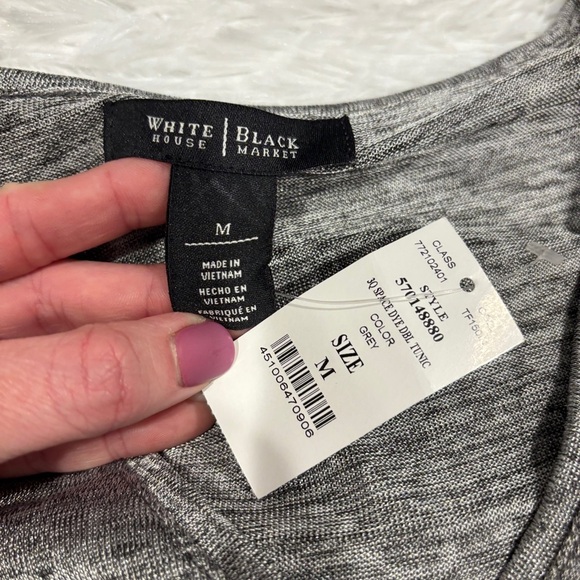 White House Black Market women’s SILVER V-Neck Double Layer Tunic Small NWT - Picture 3 of 9